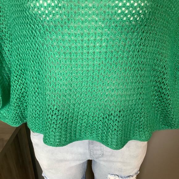 Knitted Cold Shoulder Batwing Sweater - Picture 6 of 9